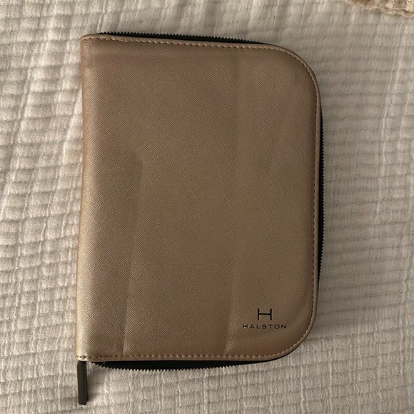 Halston Jewelry Travel Case - Picture 1 of 2